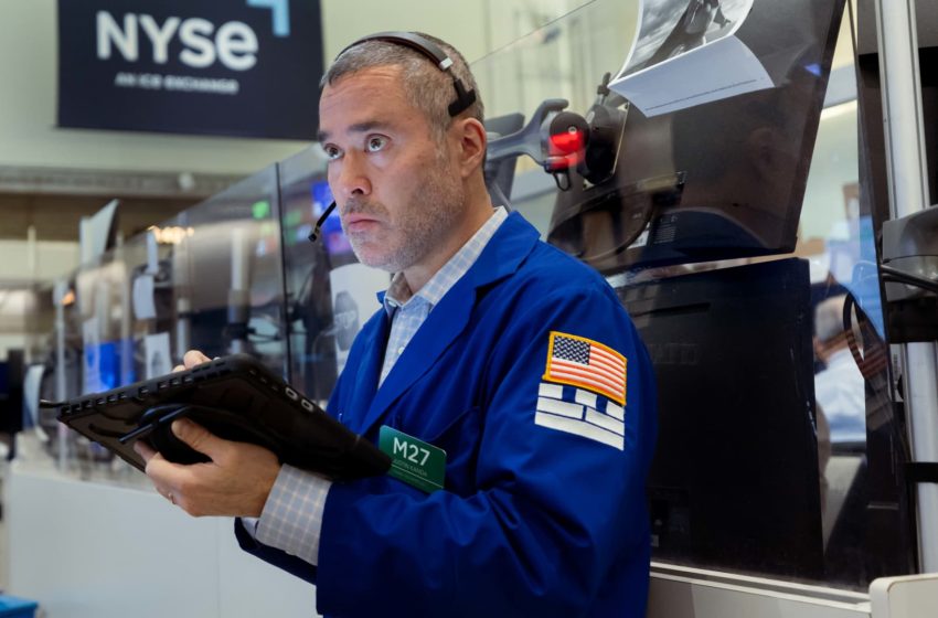  Stock market today: Live updates