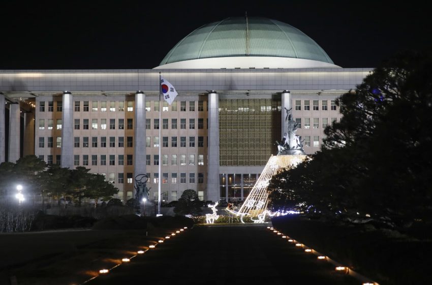  South Korea passes special bill to implement its $350 billion U.S. investment pledge