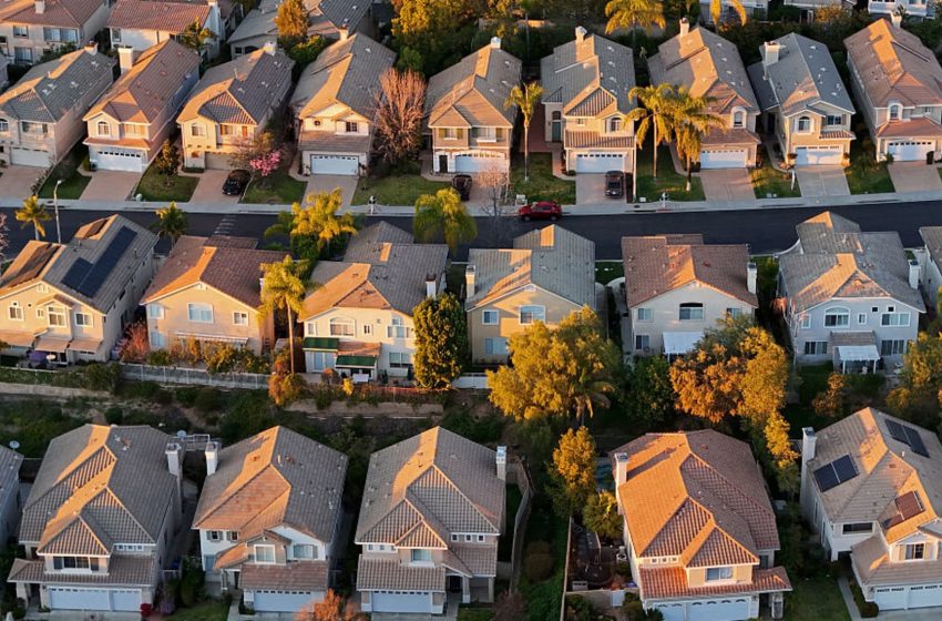  Mortgage rates surge to highest since September