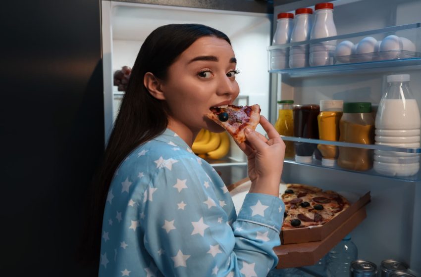  7 things I never do after 7 p.m.—after 20 years of treating heart attacks