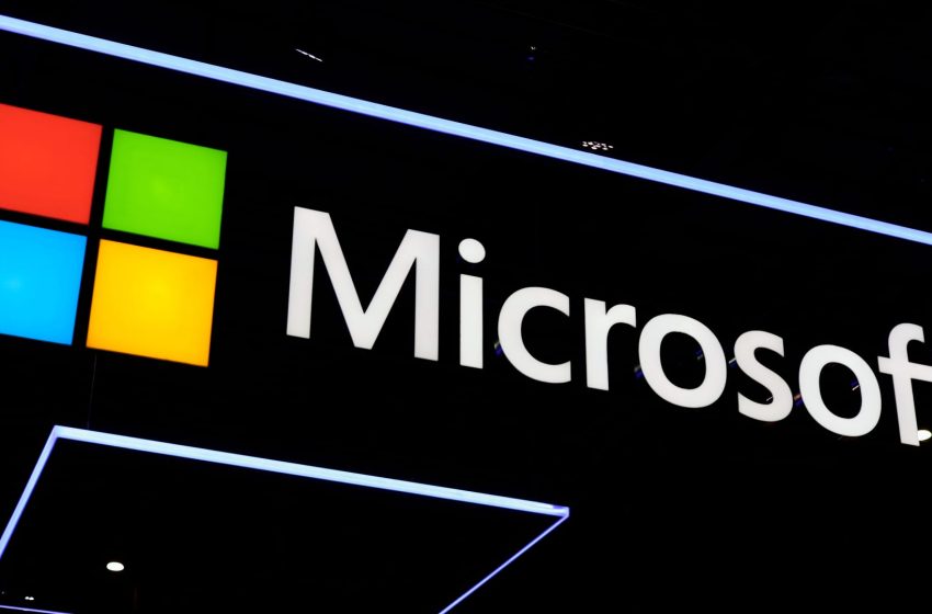  Microsoft hit with UK competition regulator probe over software business