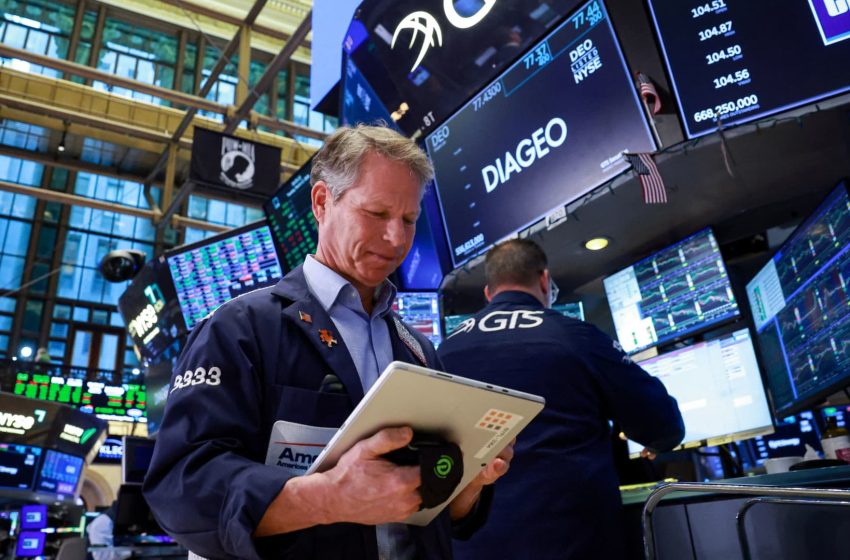  Stock market today: Live updates