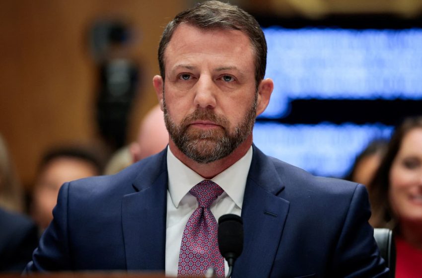  Trump’s DHS pick Markwayne Mullin advances out of Senate committee