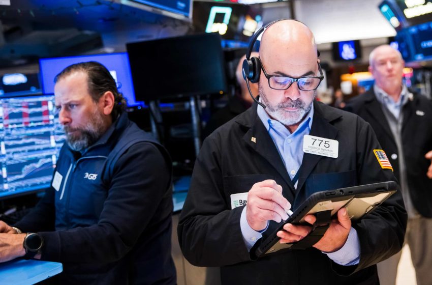  Citi cuts U.S. stocks exposure. Firm is worried there’s no ‘quick end’ to war