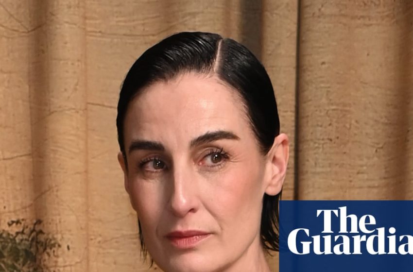  Erin O’Connor says Instagram removed her pregnancy photo for nudity breach | Erin O’Connor
