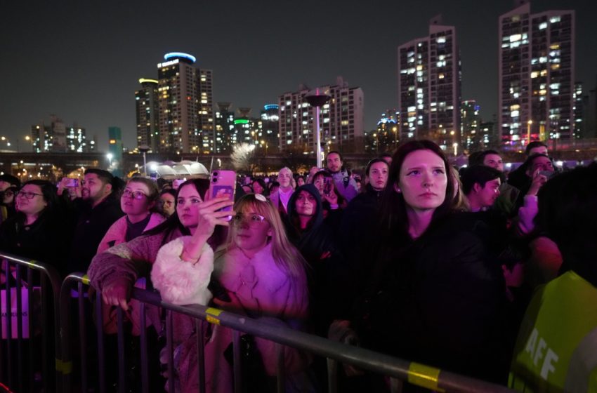  ‘World’s Biggest Band’ Readies a Spectacle