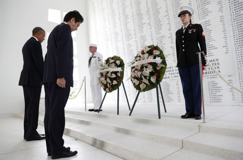  Trump’s Joke Revives Awkward Debates in Japan