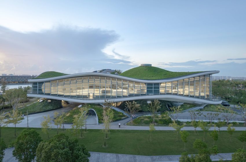  Wave Cube / Scenic Architecture Office