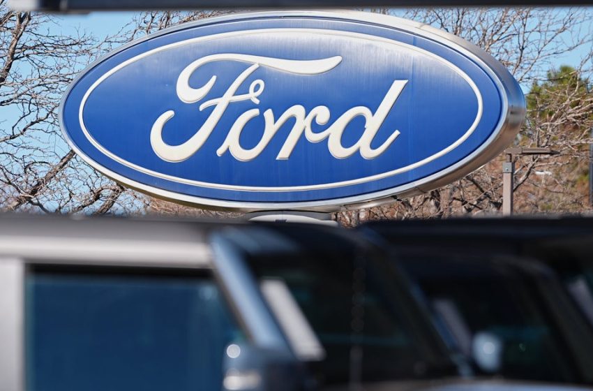  Ford Recalls 1.74 Million Of Its Cars Over Rearview Camera Display Issues