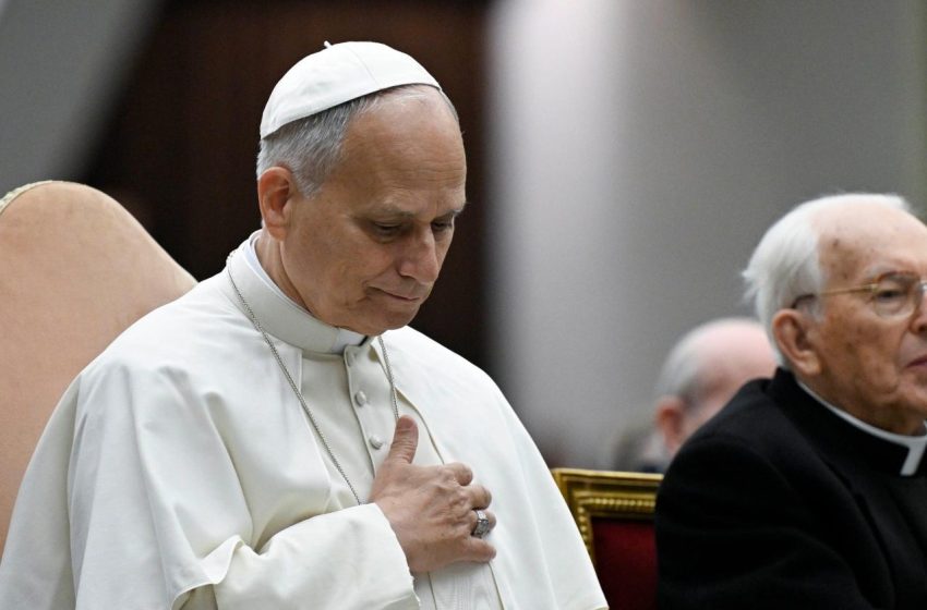  Pope Leo mourns victims in Middle East, prays for peace