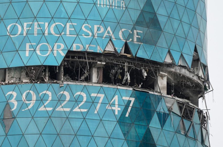  Investors Hunt for Hedges as War Shatters Decades-Old Strategies