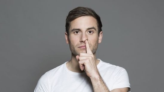  Does picking one’s nose increase the risk of Alzheimer’s disease? UK doctor explains