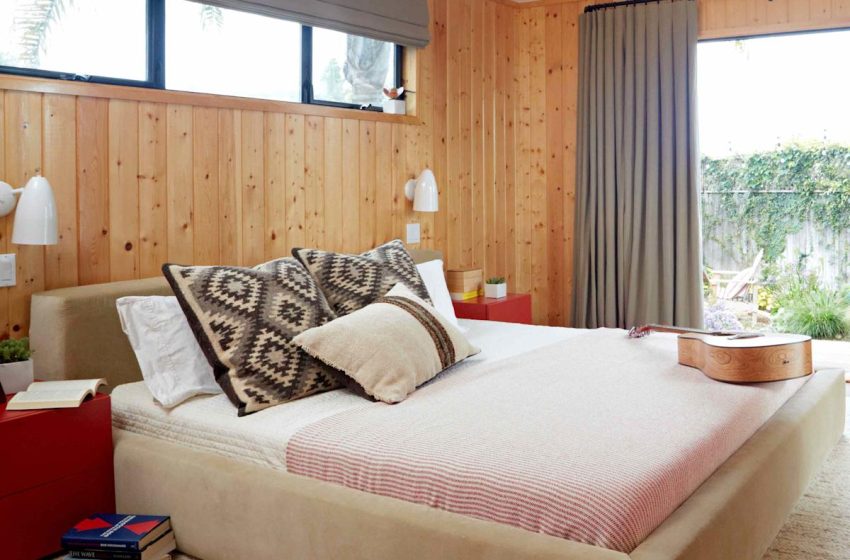  The 6 Dirtiest Places in Your Bedroom, According to a Cleaning Expert