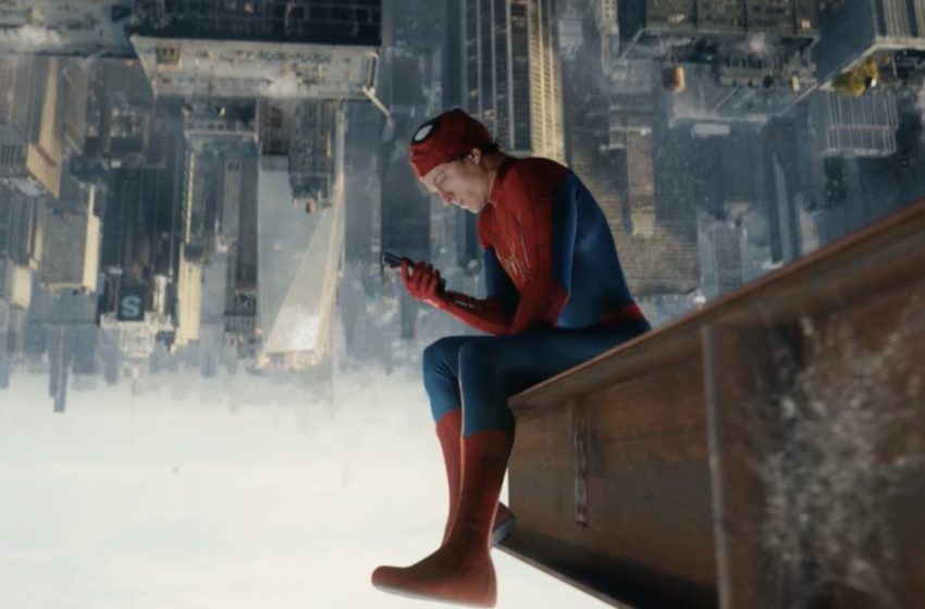  Spider-Man uses a Galaxy Z Flip in first Brand New Day trailer