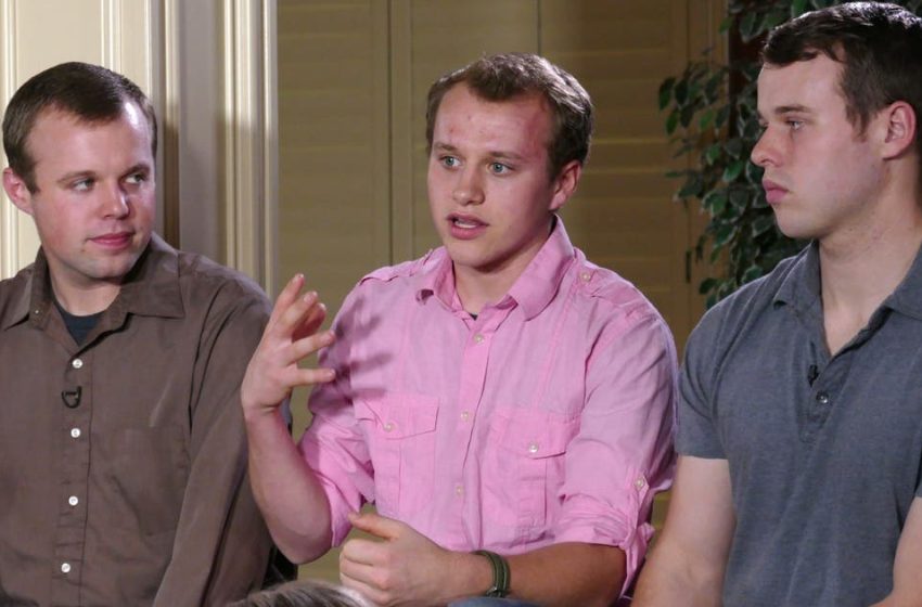  Former ’19 Kids and Counting’ star Joseph Duggar accused of child molestation