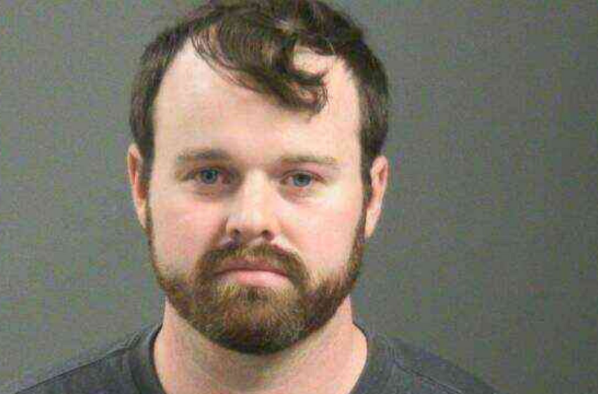  Former ’19 Kids and Counting’ star Joseph Duggar is arrested on a child molestation charge