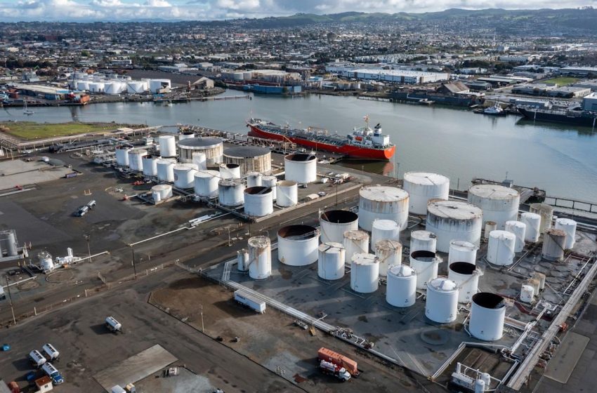  Iran War Premium Pushes Some Oil Products to Over $200 a Barrel