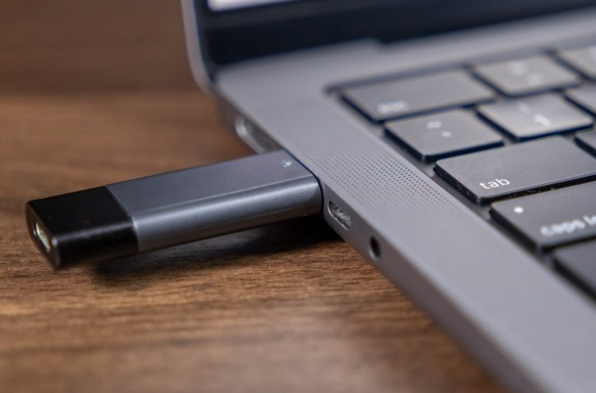  How to Use Almost Any Computer Without Leaving a Trace