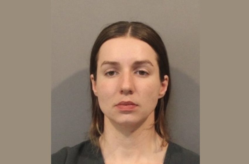  Woman accused of fatally shooting on-and-off again boyfriend, his parents