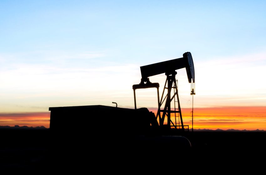  WTI, Brent after Trump signals Strait of Hormuz easing tensions