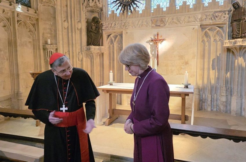  Pope assures Archbishop of Canterbury of dialogue ‘in truth and love‘