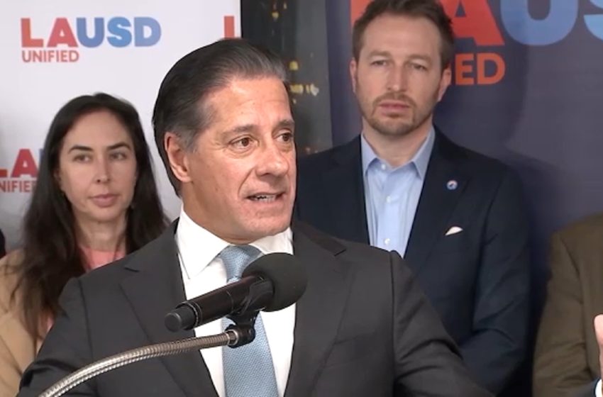  LAUSD Superintendent Alberto Carvalho breaks his silence after FBI raid