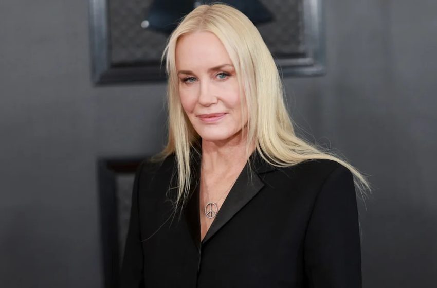  Inside Daryl Hannah’s Remote Retreat in Colorado—Where She Fled the Hollywood Spotlight With Husband Neil Young