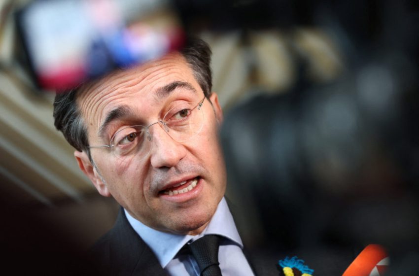  Spain denies cooperating with U.S. military operations in Middle East, contradicting White House