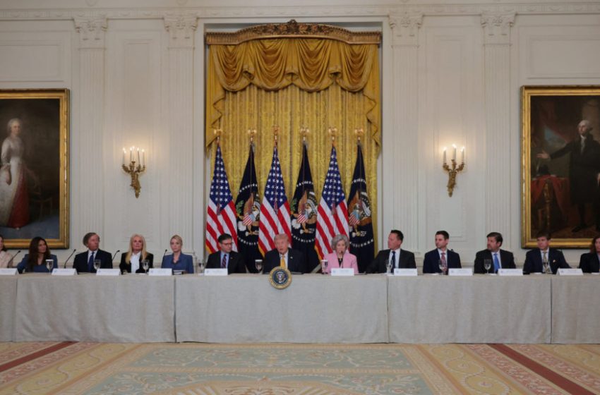  Kennedy Center votes to shut down operations for 2 years and names a new president