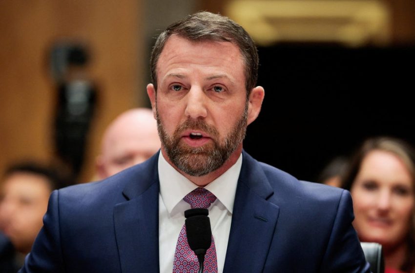  Sen. Rand Paul confronts Sen. Markwayne Mullin at heated DHS confirmation hearing