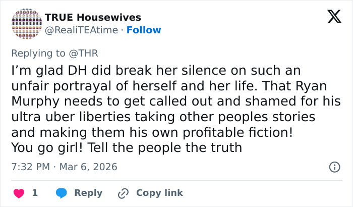 Tweet expressing support for Daryl Hannah breaking decades-long silence on JFK Jr. and criticizing his portrayal in Love Story.