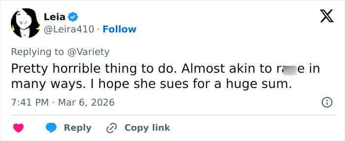 Screenshot of a Twitter reply criticizing the portrayal of JFK Jr., related to Daryl Hannah’s essay on the love story.