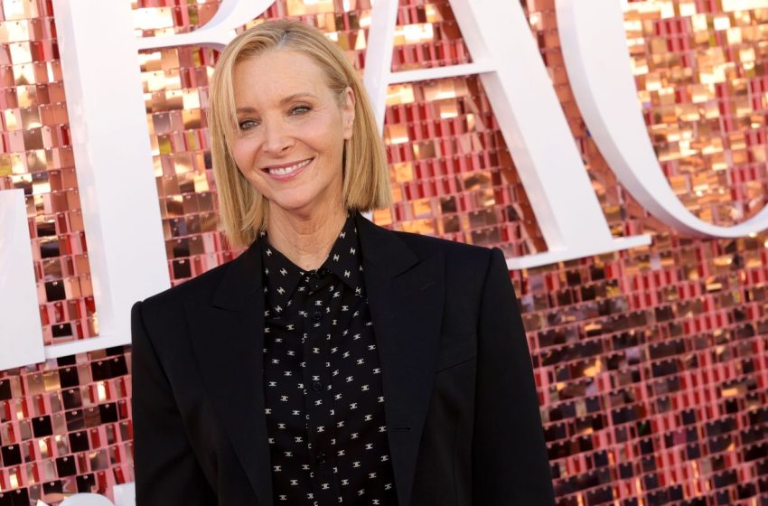  Lisa Kudrow Says Actresses Are Afraid They Inspired Valerie Cherish