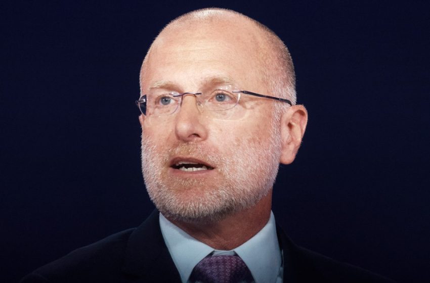  FCC chair threatens to revoke broadcasters’ licenses amid Trump comments on Iran coverage