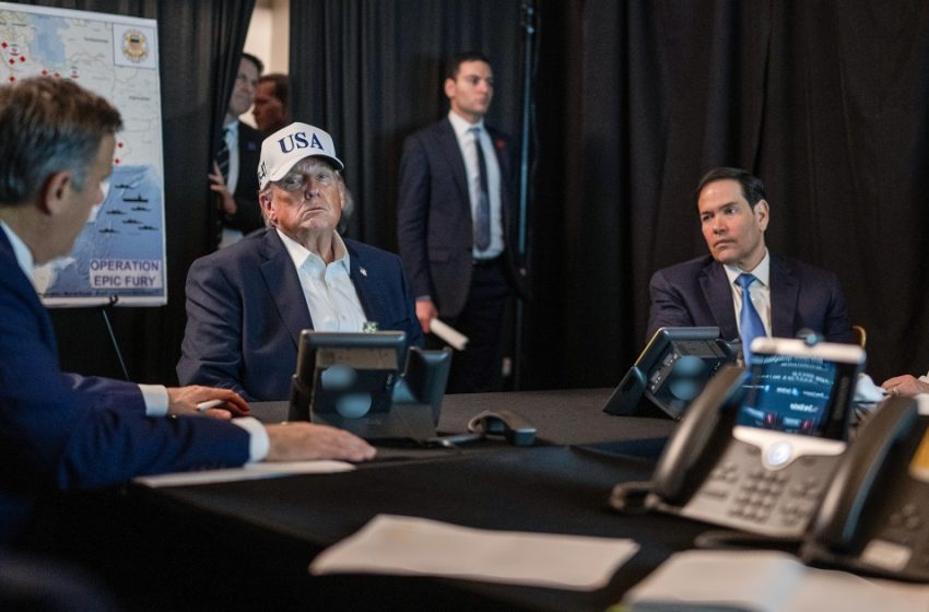  Inside Trump’s daily video montage briefing on the Iran war