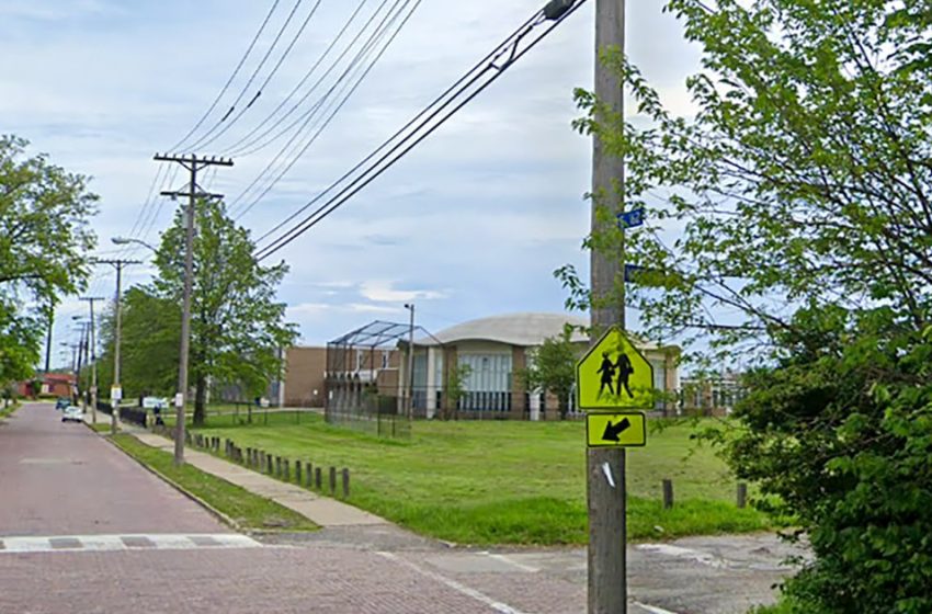  2 young girls found dead in suitcases in Cleveland were related, coroner says