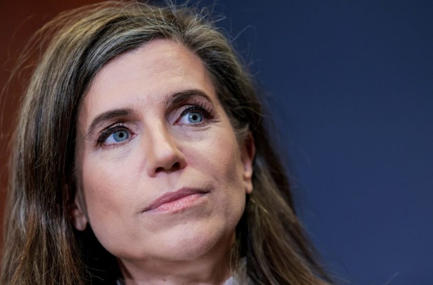  Tensions flare during Iran briefing for members of Congress