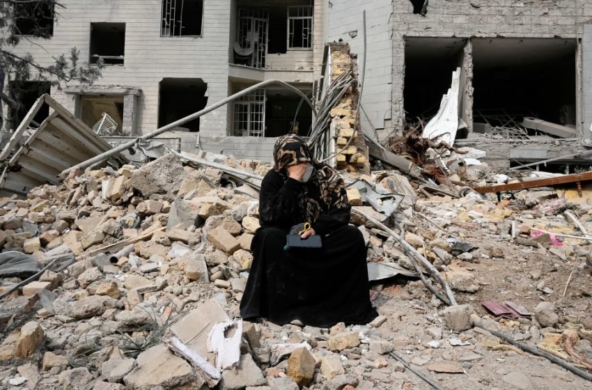  ‘They are turning the country into ruins’