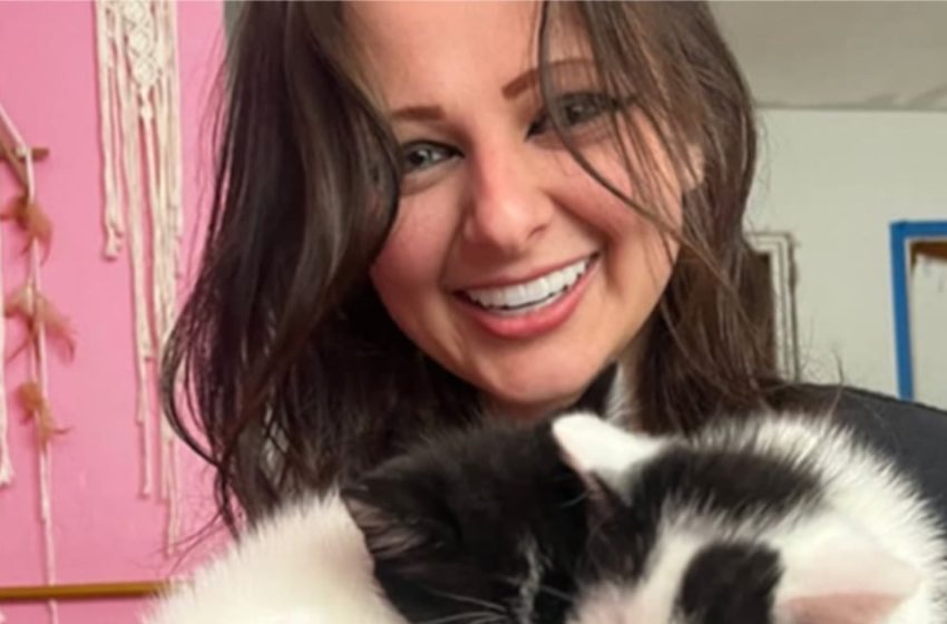  Arizona woman, 24, battling botulism after eating fermented swordfish