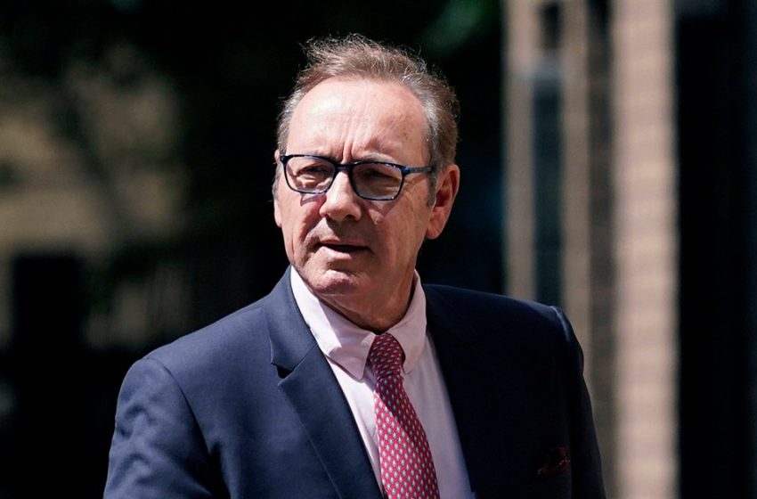  Kevin Spacey settles U.K. civil lawsuits over alleged sexual assault