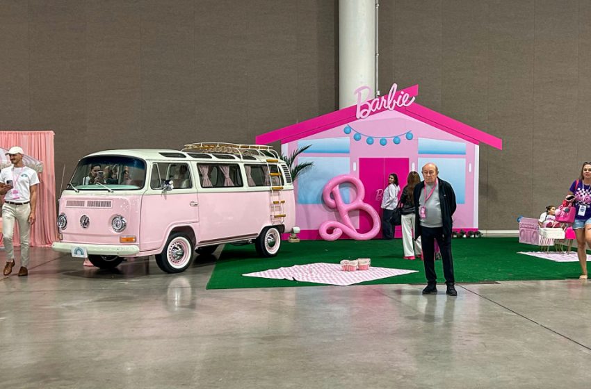  Barbie’s dream fest? More like a nightmare warehouse, event attendees say