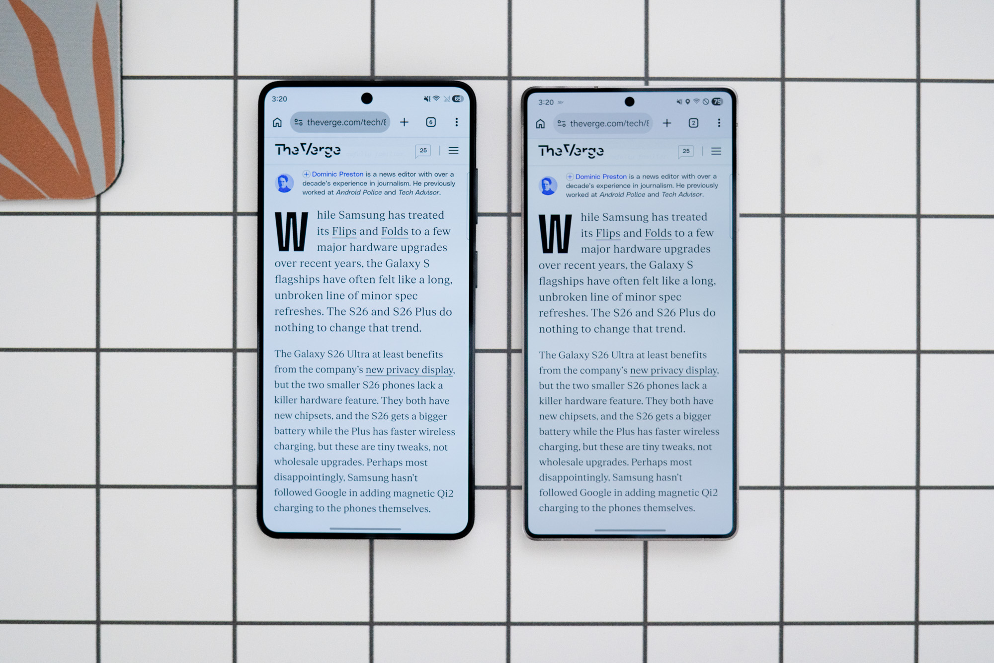 Samsung Galaxy S26 Ultra next to S25 Ultra showing similarities in screen when viewed directly