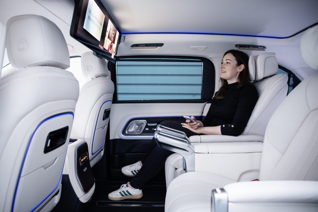 Der Neue Vollelektrische Mercedes Benz Vle Die Angaben Sind Vorläufig Und Wurden Intern Nach Maßgabe Der Zertifizierungsmethode „wltp Prüfverfahren“ Ermittelt. Es Liegen Bislang Weder Eine Eg Typgenehmigung Noch Eine Konformitätsbescheinigung Mit