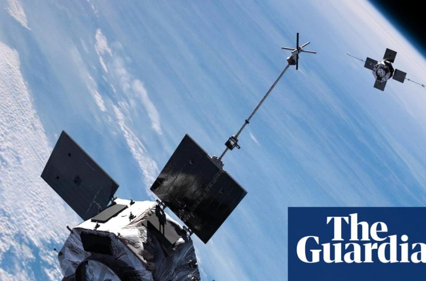  Parts of giant Nasa satellite to crash to Earth, posing low risk | Nasa