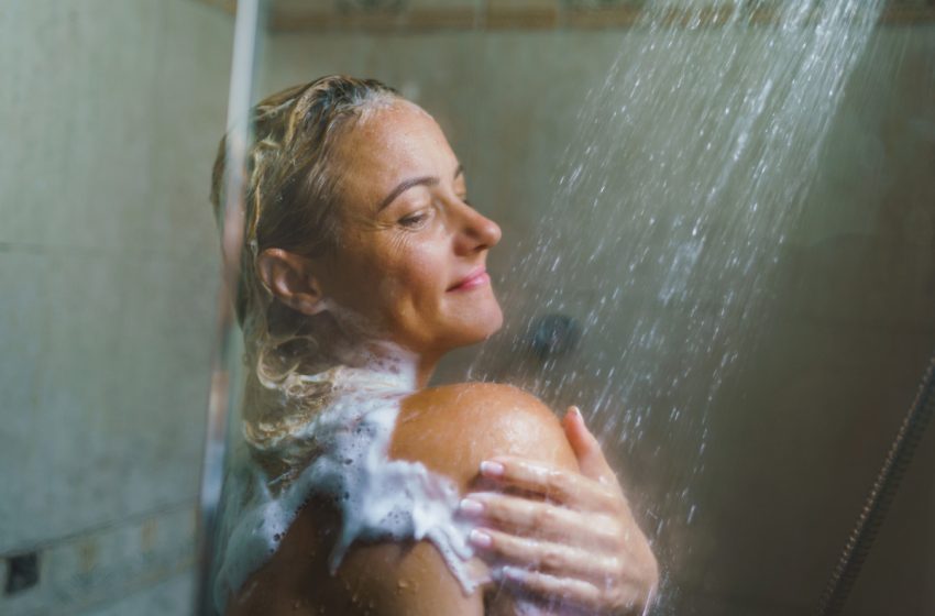  The 1 Common Hygiene Habit To Break if You’re Over 50