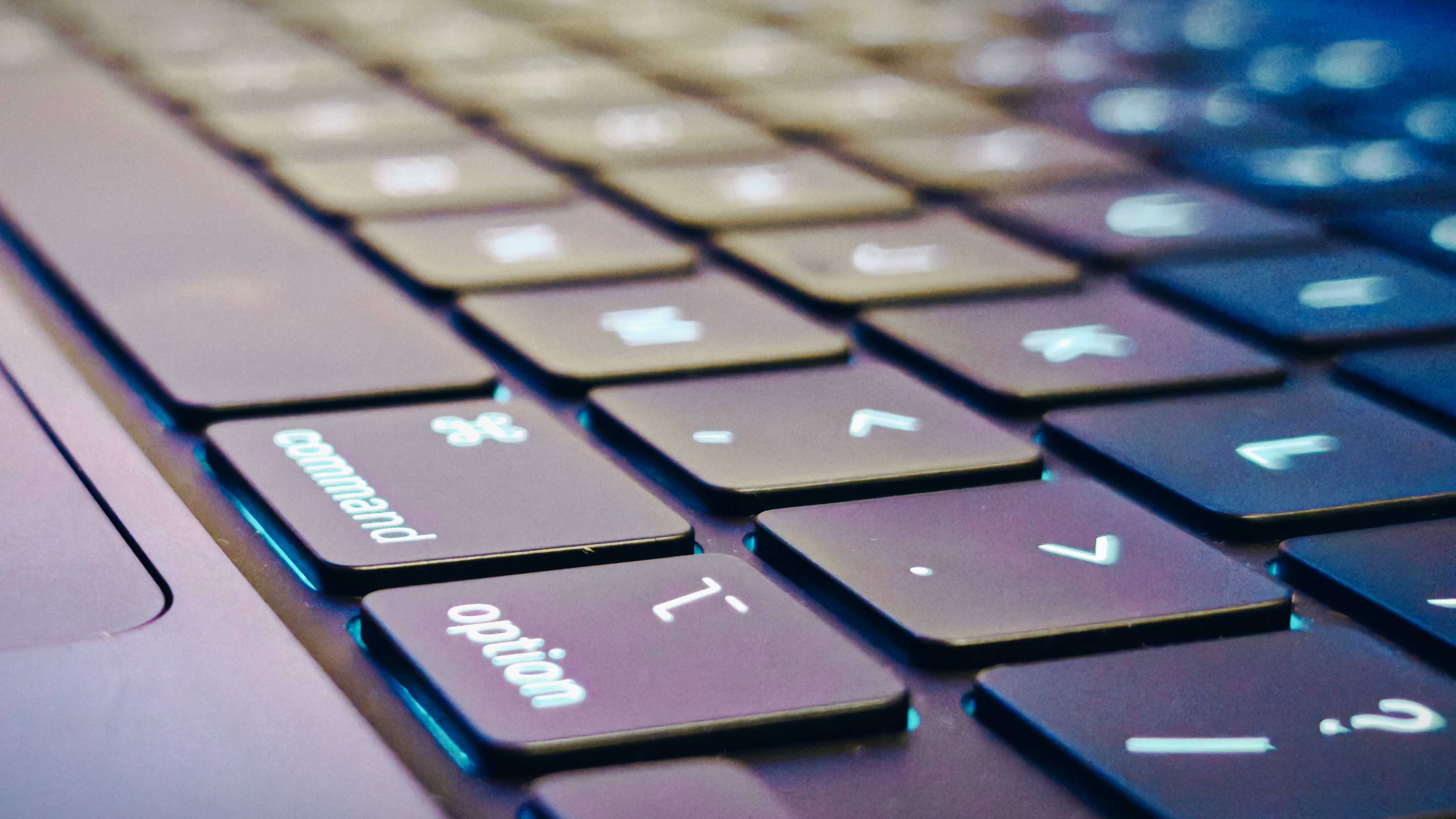 MacBook Pro 14 (M4, 2024) on a desk