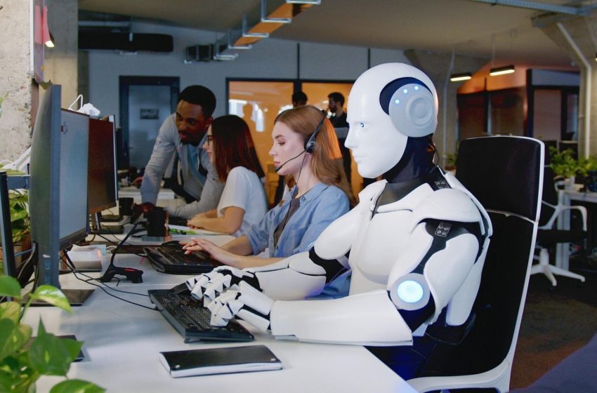  Researchers Say AI Is Homogenizing Human Expression and Thought