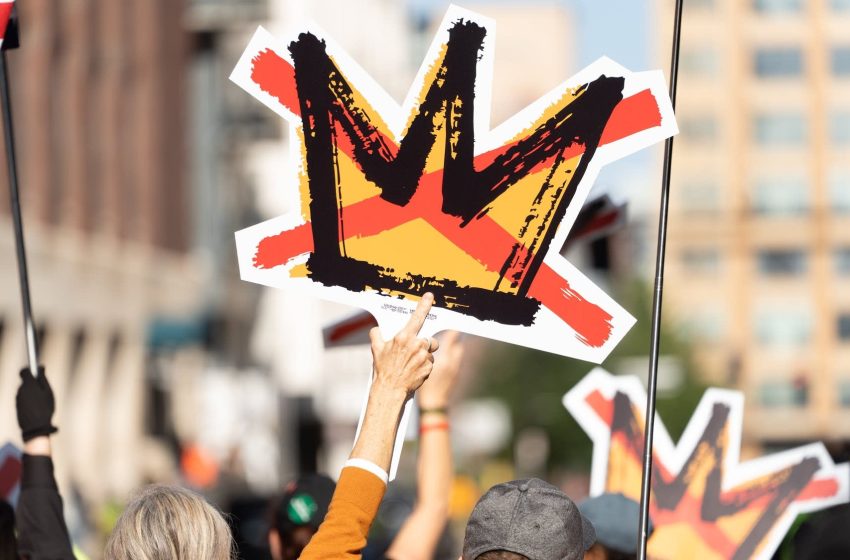  Tens of thousands expected for No Kings national flagship rally in St. Paul – MPR News