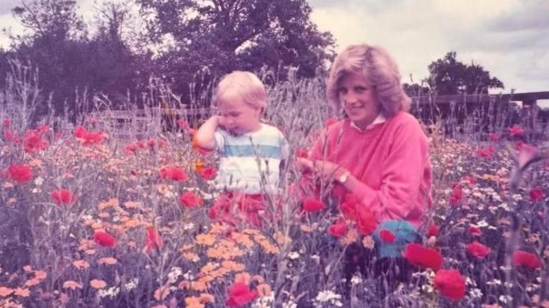  William shares unseen photo of Princess Diana for Mother’s Day