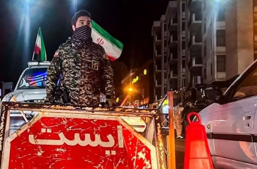  Iran raises ‘human shield’ fears by rallying supporters to the streets